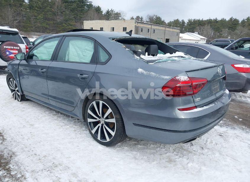 Photo 3 of 2018 Volkswagen Passat 3.6L V6 GT (VIN 1VWJM7A3XJC023275)