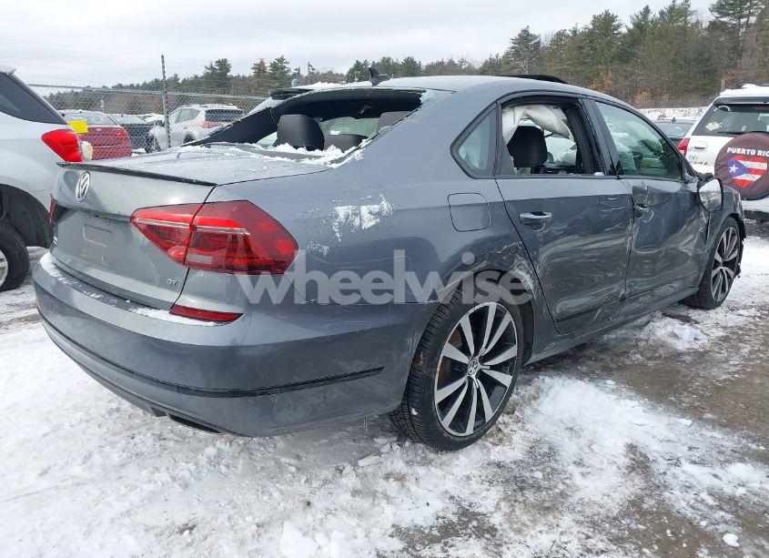 Photo 4 of 2018 Volkswagen Passat 3.6L V6 GT (VIN 1VWJM7A3XJC023275)