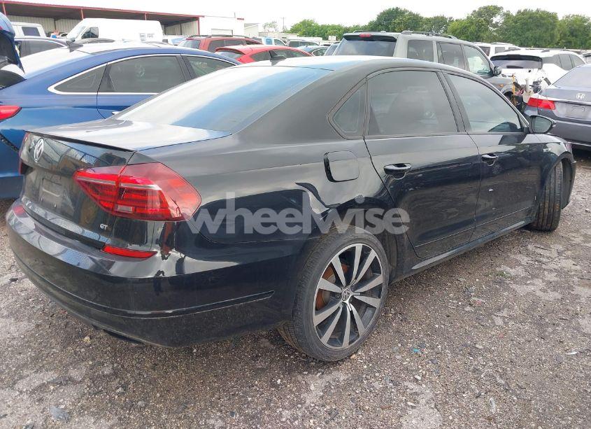 Photo 4 of 2018 Volkswagen Passat 3.6L V6 GT (VIN 1VWJM7A3XJC038004)