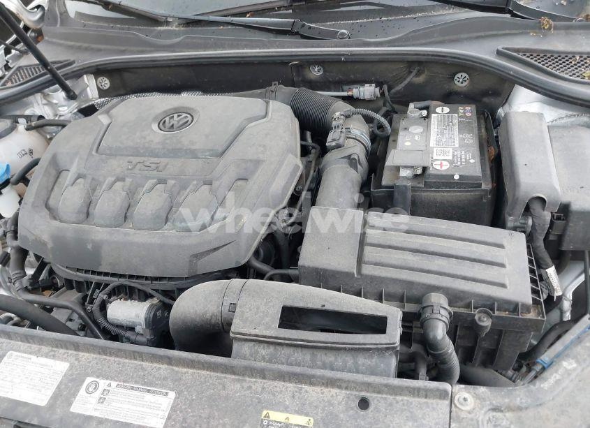 Photo 10 of 2019 Volkswagen Passat 2.0T WOLFSBURG EDITION (VIN 1VWLA7A30KC002809)
