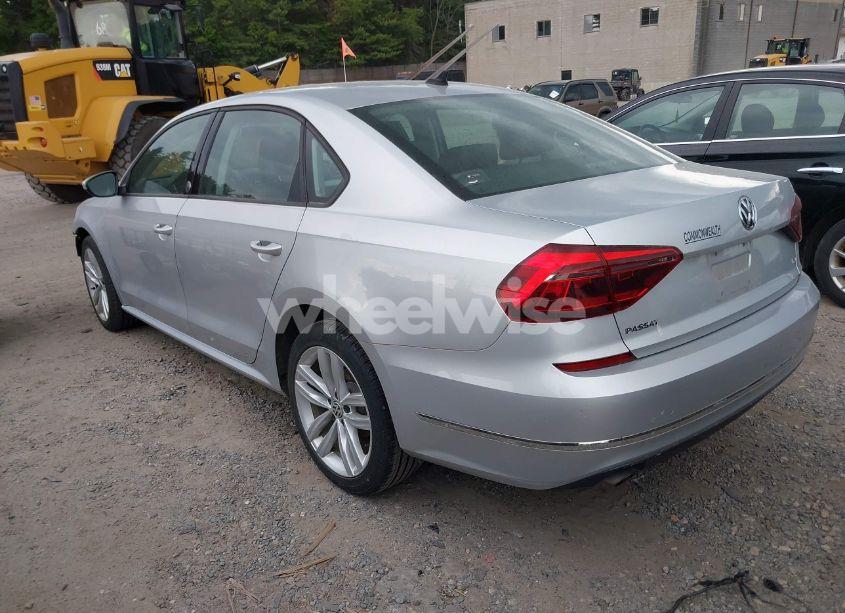 Photo 15 of 2019 Volkswagen Passat 2.0T WOLFSBURG EDITION (VIN 1VWLA7A30KC002809)