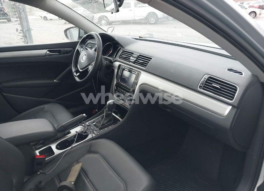 Photo 5 of 2019 Volkswagen Passat 2.0T WOLFSBURG EDITION (VIN 1VWLA7A30KC002809)