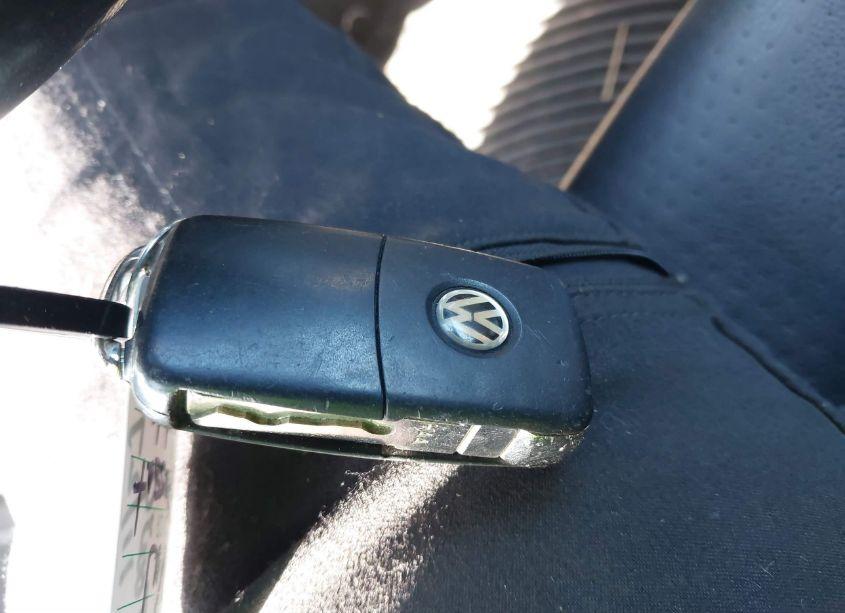 Photo 11 of 2019 Volkswagen Passat 2.0T WOLFSBURG EDITION (VIN 1VWLA7A32KC000480)