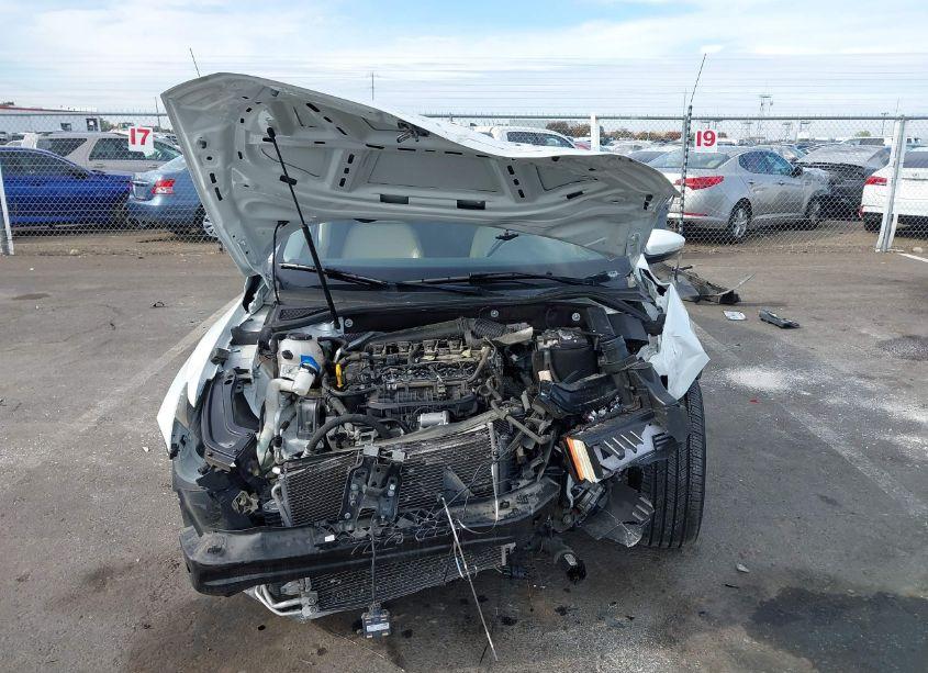 Photo 13 of 2019 Volkswagen Passat 2.0T WOLFSBURG EDITION (VIN 1VWLA7A33KC007115)