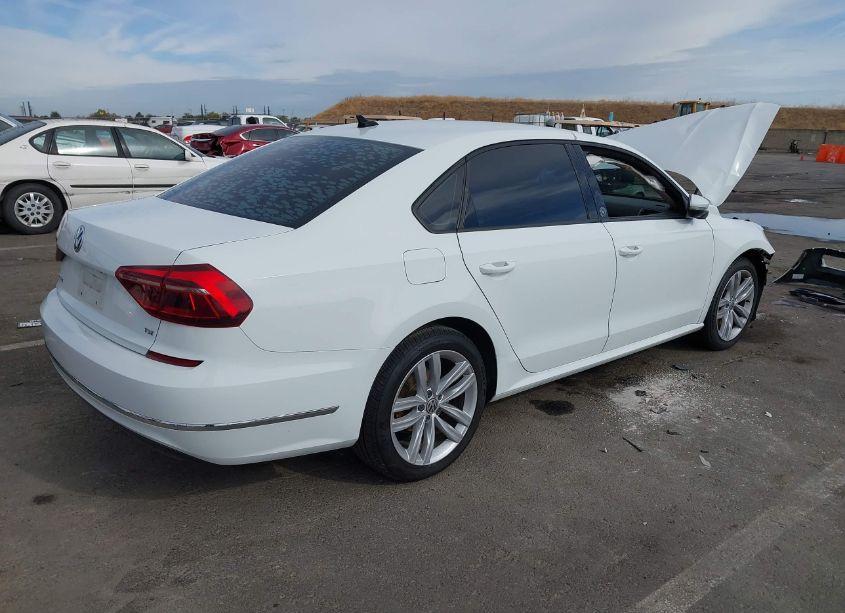 Photo 4 of 2019 Volkswagen Passat 2.0T WOLFSBURG EDITION (VIN 1VWLA7A33KC007115)