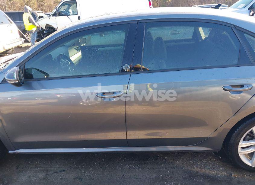 Photo 15 of 2019 Volkswagen Passat 2.0T WOLFSBURG EDITION (VIN 1VWLA7A33KC007941)