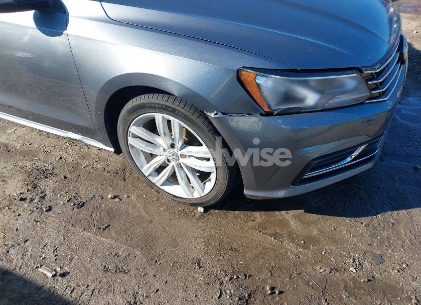 Photo 18 of 2019 Volkswagen Passat 2.0T WOLFSBURG EDITION (VIN 1VWLA7A33KC007941)