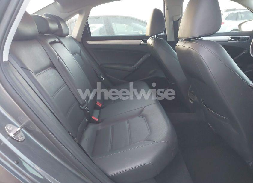 Photo 8 of 2019 Volkswagen Passat 2.0T WOLFSBURG EDITION (VIN 1VWLA7A33KC007941)