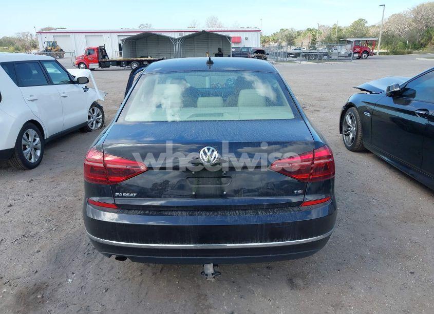 Photo 17 of 2019 Volkswagen Passat 2.0T WOLFSBURG EDITION (VIN 1VWLA7A34KC012694)