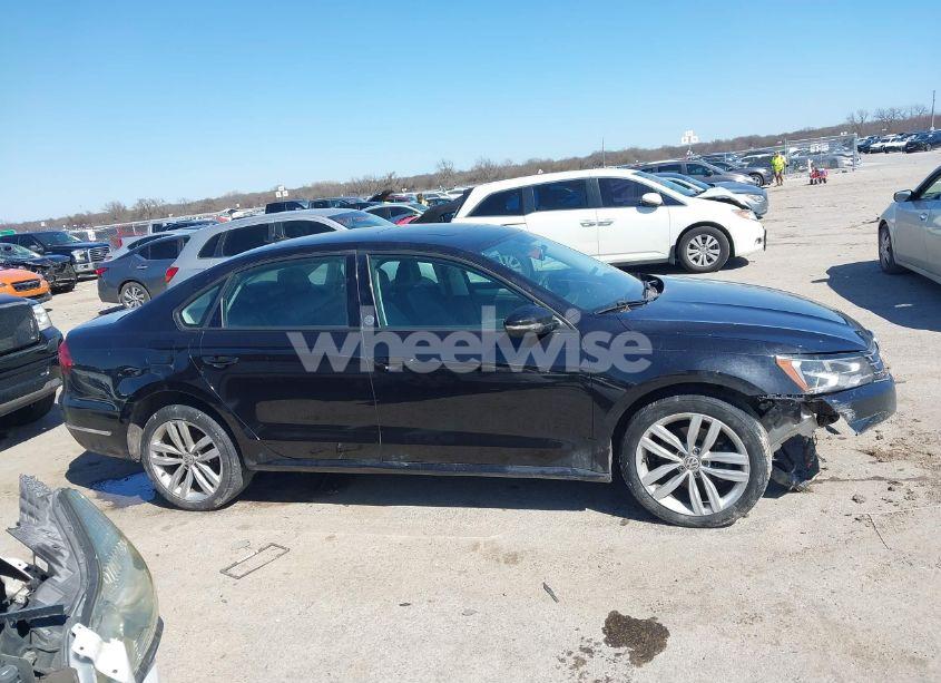 Photo 13 of 2019 Volkswagen Passat 2.0T WOLFSBURG EDITION (VIN 1VWLA7A35KC004541)