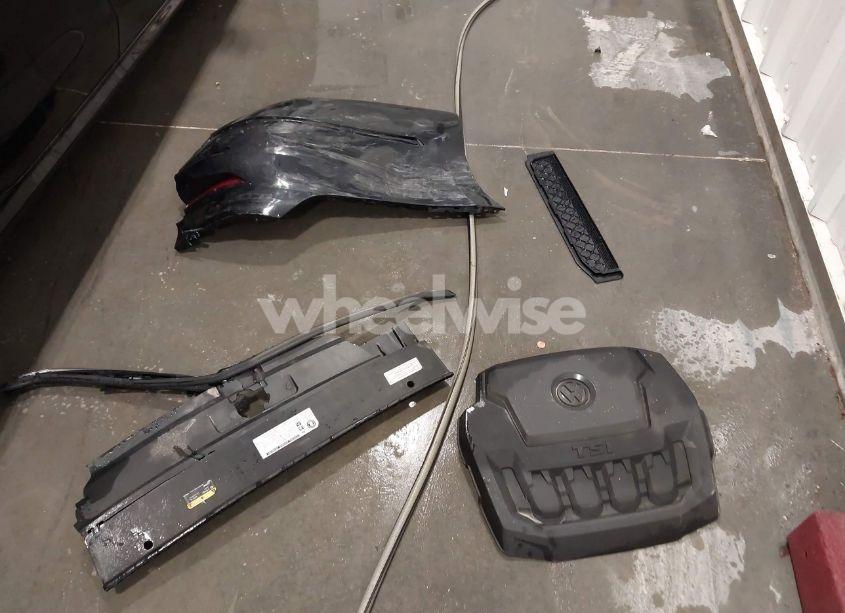 Photo 12 of 2019 Volkswagen Passat 2.0T WOLFSBURG EDITION (VIN 1VWLA7A36KC004077)