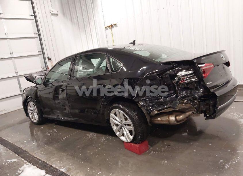 Photo 15 of 2019 Volkswagen Passat 2.0T WOLFSBURG EDITION (VIN 1VWLA7A36KC004077)