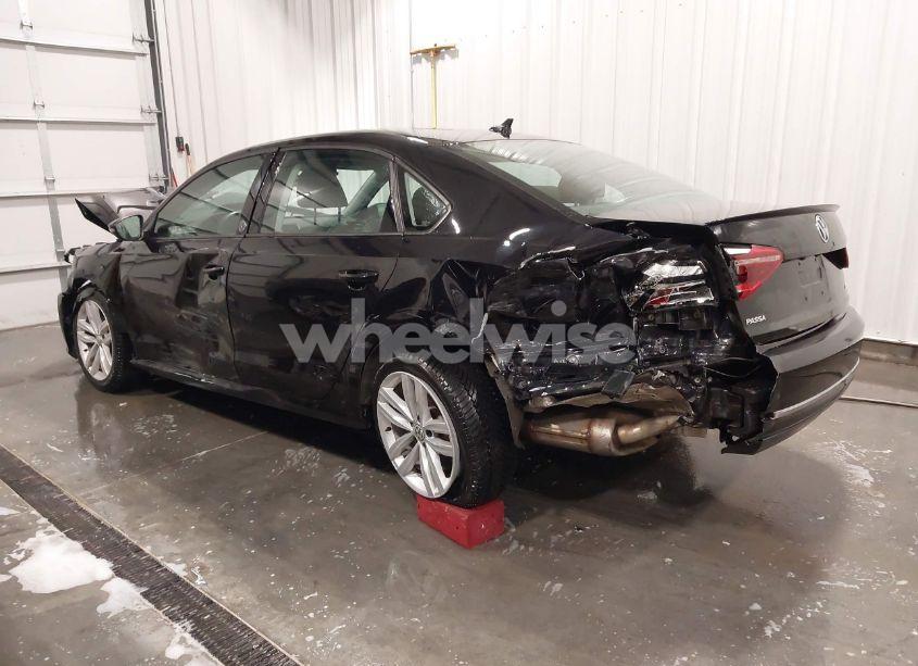 Photo 3 of 2019 Volkswagen Passat 2.0T WOLFSBURG EDITION (VIN 1VWLA7A36KC004077)