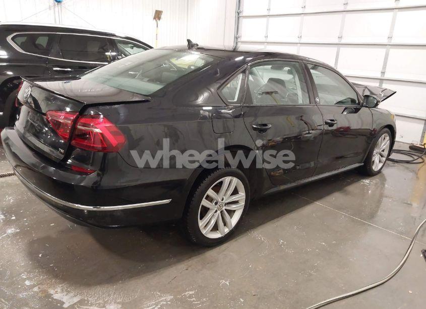 Photo 4 of 2019 Volkswagen Passat 2.0T WOLFSBURG EDITION (VIN 1VWLA7A36KC004077)