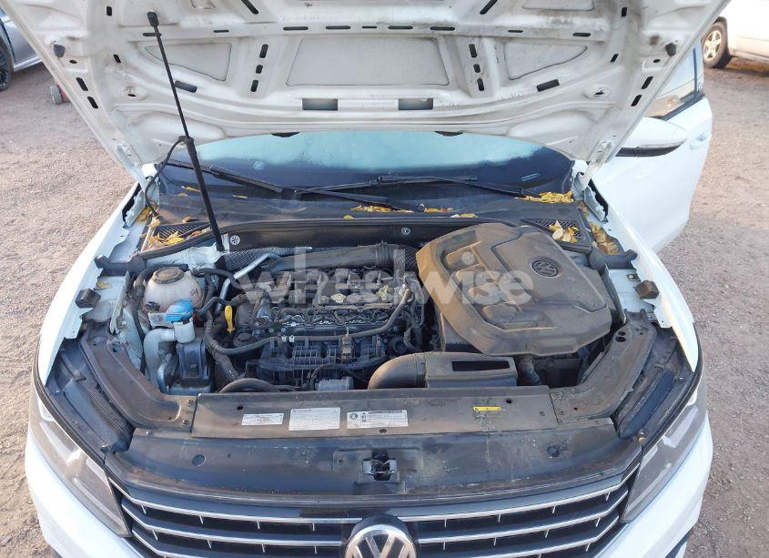 Photo 10 of 2019 Volkswagen Passat 2.0T WOLFSBURG EDITION (VIN 1VWLA7A36KC006752)