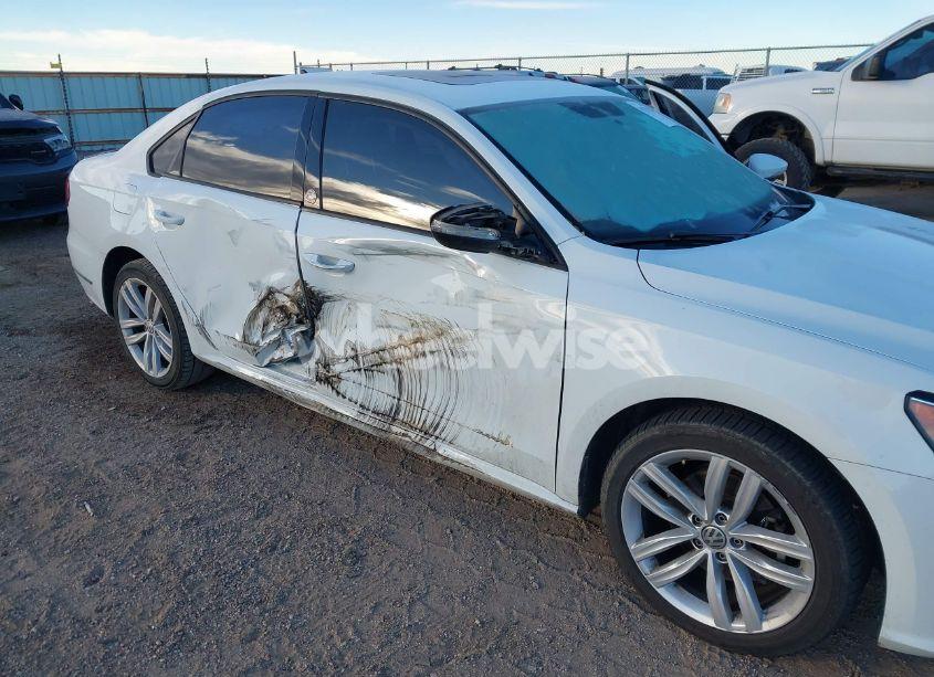 Photo 6 of 2019 Volkswagen Passat 2.0T WOLFSBURG EDITION (VIN 1VWLA7A36KC006752)