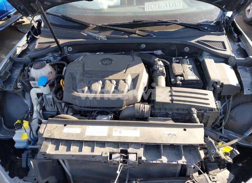 Photo 10 of 2019 Volkswagen Passat 2.0T WOLFSBURG EDITION (VIN 1VWLA7A36KC010705)