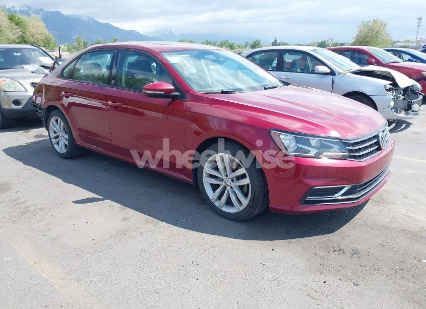 2019 Volkswagen Passat 2.0T WOLFSBURG EDITION (VIN 1VWLA7A37KC007702) main photo