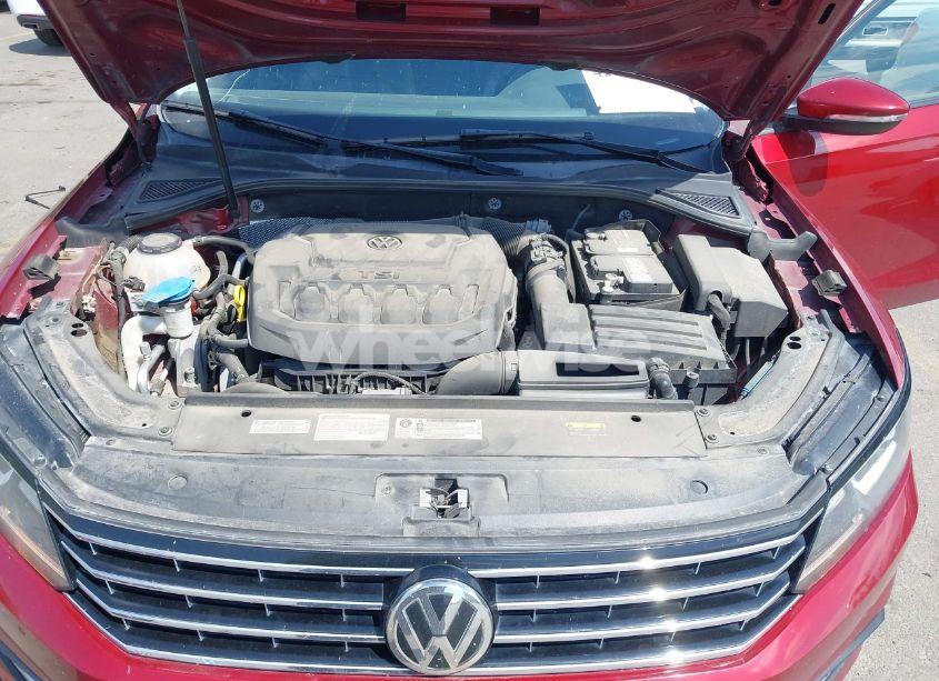 Photo 10 of 2019 Volkswagen Passat 2.0T WOLFSBURG EDITION (VIN 1VWLA7A37KC007702)