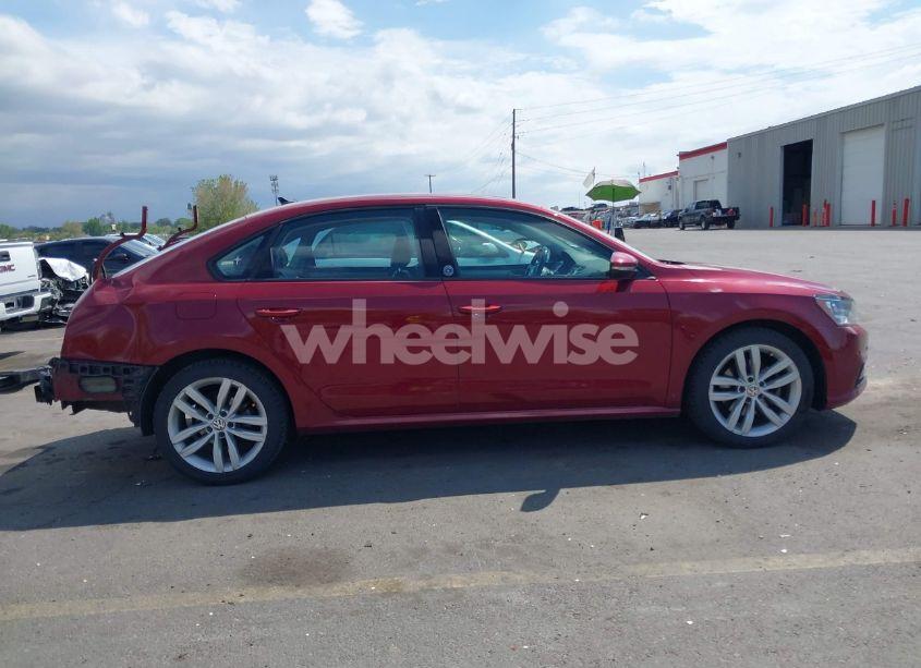 Photo 14 of 2019 Volkswagen Passat 2.0T WOLFSBURG EDITION (VIN 1VWLA7A37KC007702)
