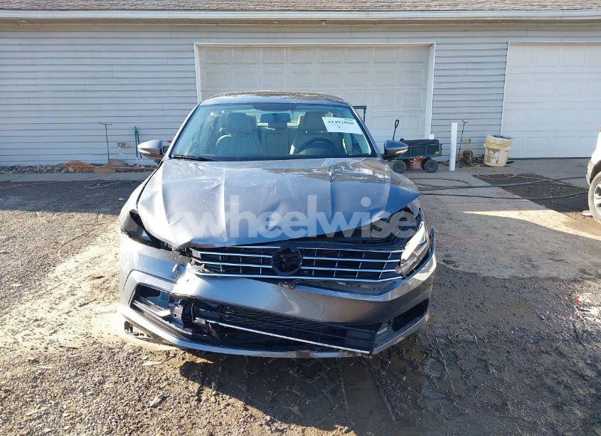 Photo 13 of 2019 Volkswagen Passat 2.0T WOLFSBURG EDITION (VIN 1VWLA7A37KC012561)