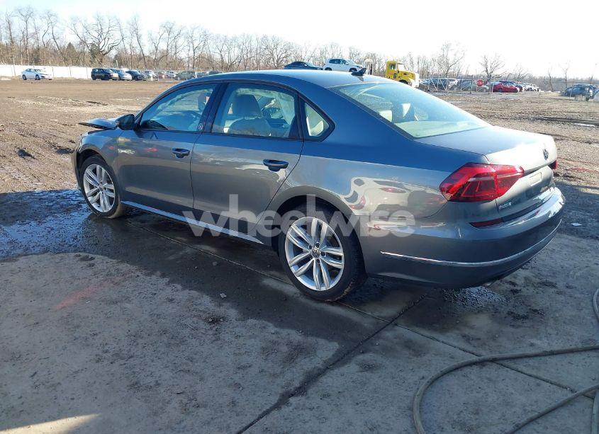 Photo 3 of 2019 Volkswagen Passat 2.0T WOLFSBURG EDITION (VIN 1VWLA7A37KC012561)