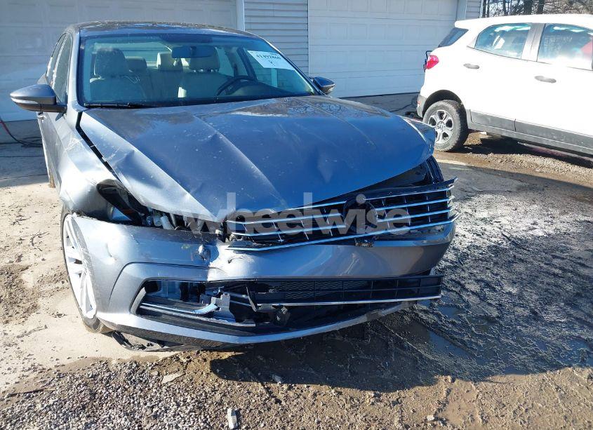 Photo 6 of 2019 Volkswagen Passat 2.0T WOLFSBURG EDITION (VIN 1VWLA7A37KC012561)