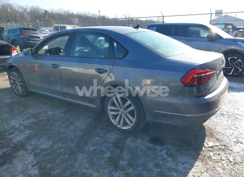 Photo 3 of 2019 Volkswagen Passat 2.0T WOLFSBURG EDITION (VIN 1VWLA7A37KC012589)