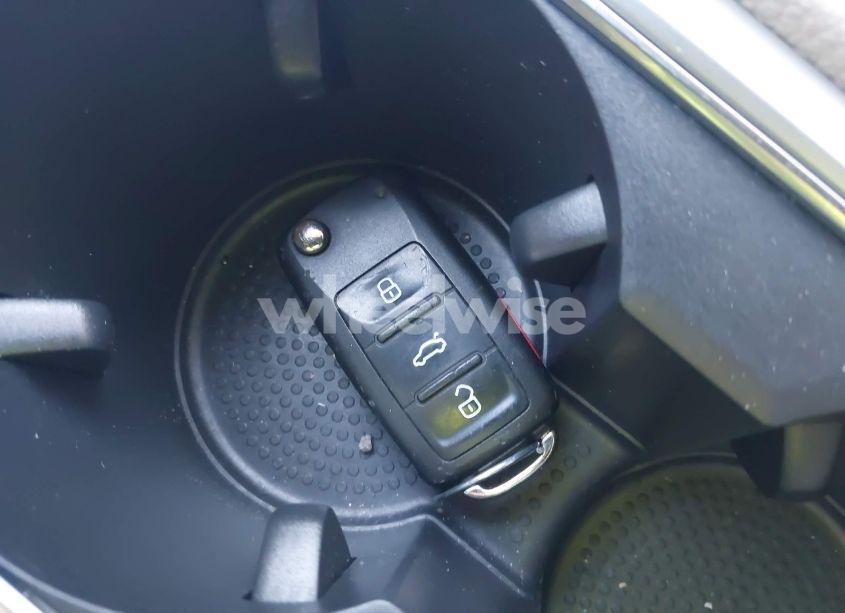 Photo 11 of 2019 Volkswagen Passat 2.0T WOLFSBURG EDITION (VIN 1VWLA7A39KC003411)