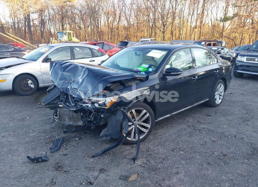 Photo 2 of 2019 Volkswagen Passat 2.0T WOLFSBURG EDITION (VIN 1VWLA7A39KC003411)