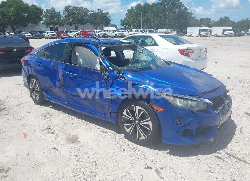 2016 Honda Civic EX-T (VIN 1VWLA7A3XKC******) main photo