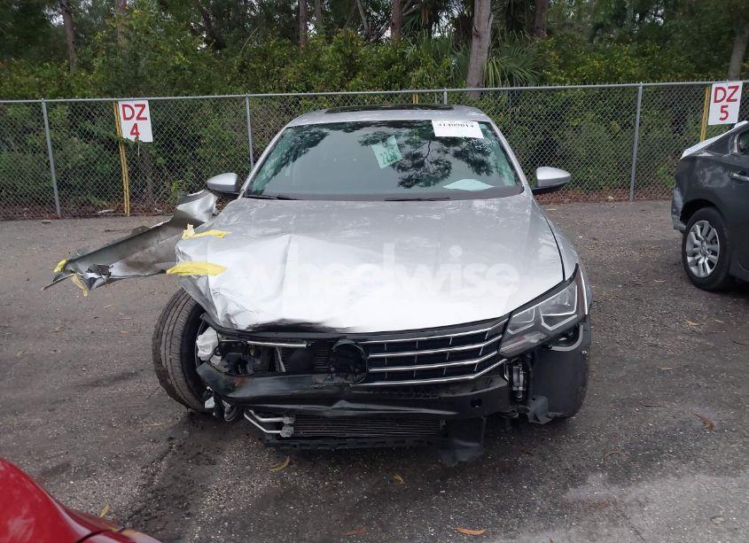 Photo 12 of 2019 Volkswagen Passat 2.0T WOLFSBURG EDITION (VIN 1VWLA7A3XKC007385)