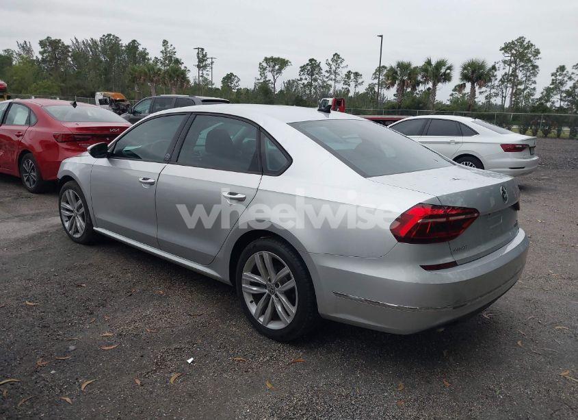 Photo 3 of 2019 Volkswagen Passat 2.0T WOLFSBURG EDITION (VIN 1VWLA7A3XKC007385)