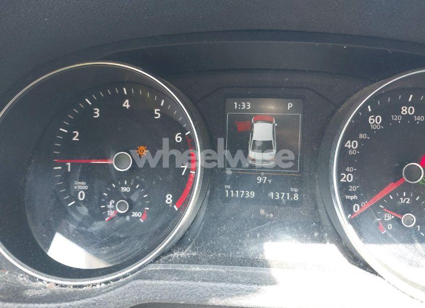 Photo 7 of 2019 Volkswagen Passat 2.0T WOLFSBURG EDITION (VIN 1VWLA7A3XKC010173)