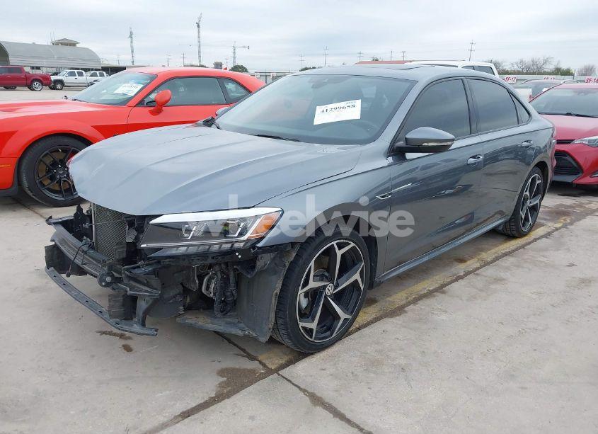 Photo 2 of 2021 Volkswagen Passat 2.0T R-LINE (VIN 1VWMA7A30MC010884)