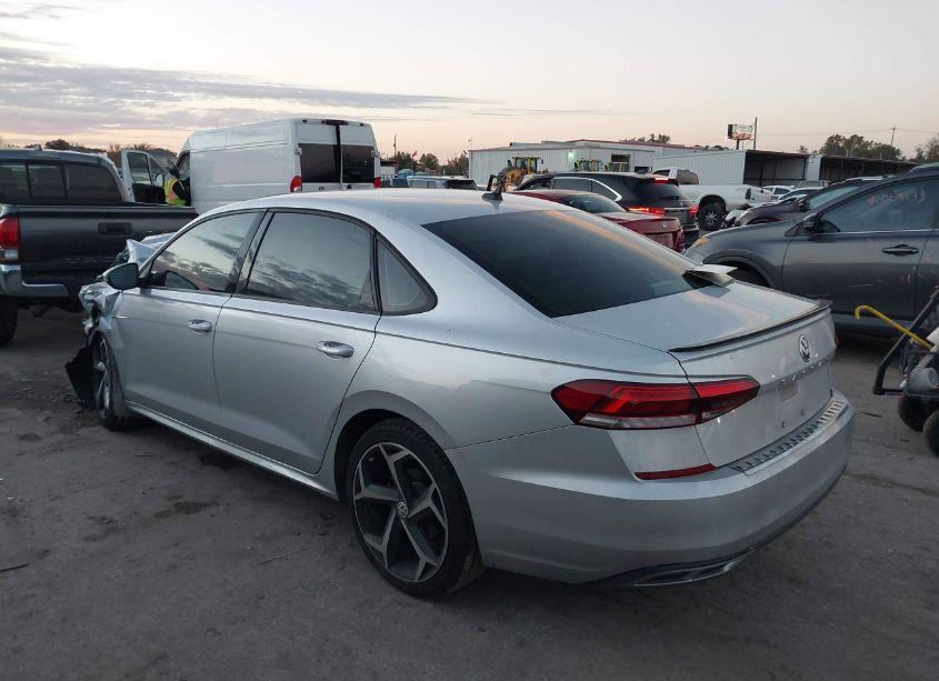 Photo 3 of 2020 Volkswagen Passat 2.0T R-LINE (VIN 1VWMA7A31LC013677)