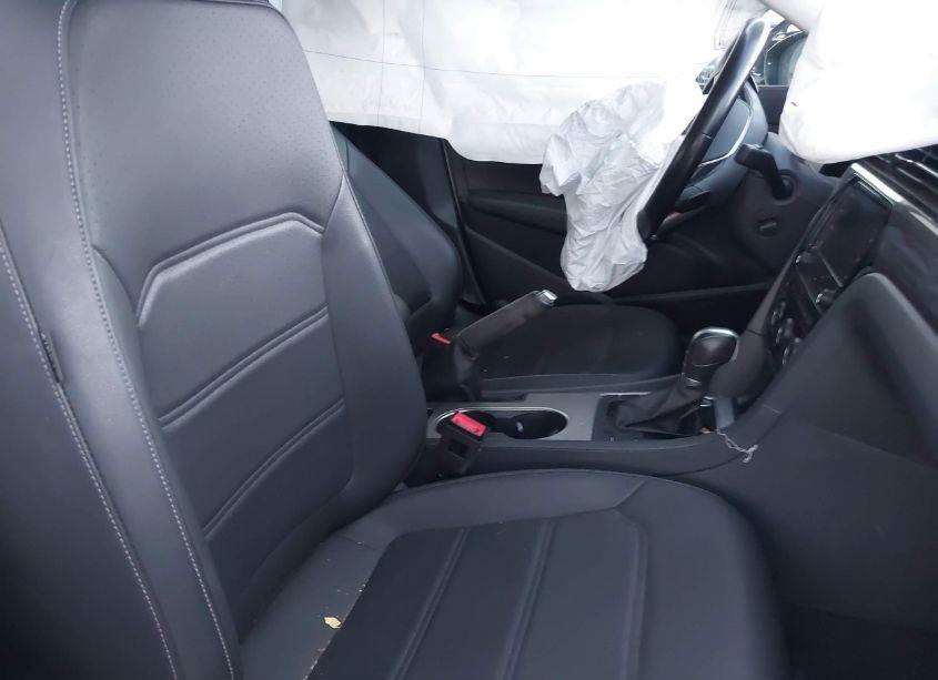 Photo 5 of 2020 Volkswagen Passat 2.0T R-LINE (VIN 1VWMA7A31LC013677)