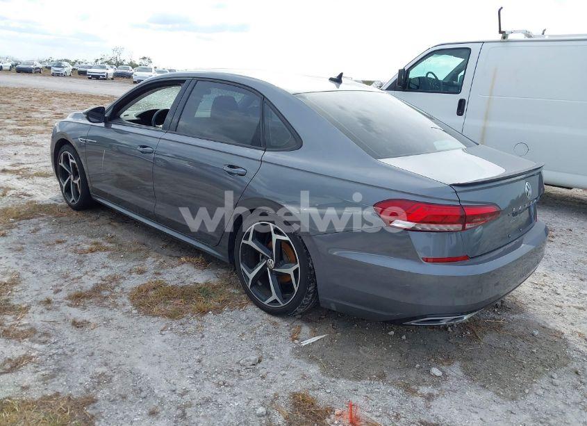 Photo 3 of 2020 Volkswagen Passat 2.0T R-LINE (VIN 1VWMA7A34LC011180)