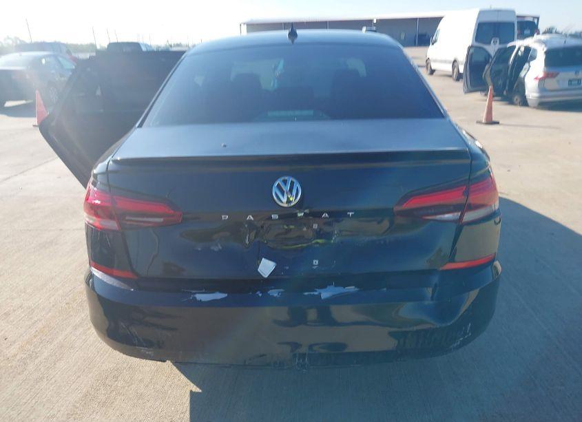 Photo 16 of 2020 Volkswagen Passat 2.0T R-LINE (VIN 1VWMA7A34LC021658)