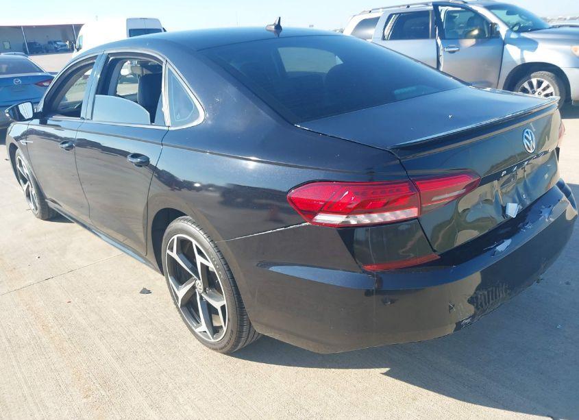 Photo 3 of 2020 Volkswagen Passat 2.0T R-LINE (VIN 1VWMA7A34LC021658)