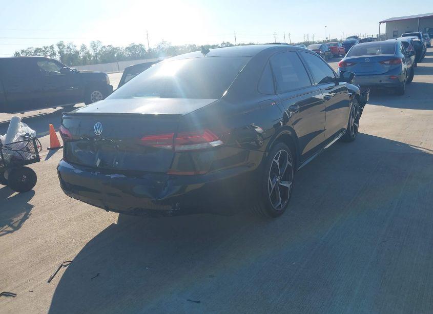 Photo 4 of 2020 Volkswagen Passat 2.0T R-LINE (VIN 1VWMA7A34LC021658)