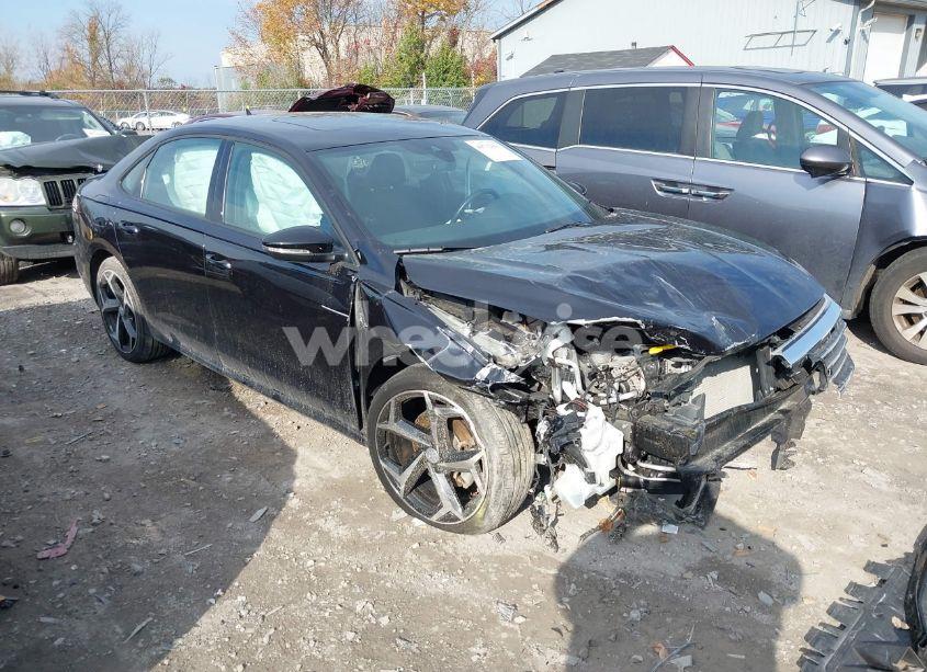 2021 Volkswagen Passat 2.0T R-LINE (VIN 1VWMA7A34MC011925) main photo