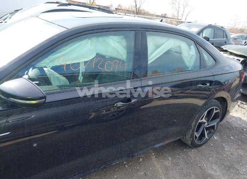 Photo 15 of 2021 Volkswagen Passat 2.0T R-LINE (VIN 1VWMA7A34MC011925)