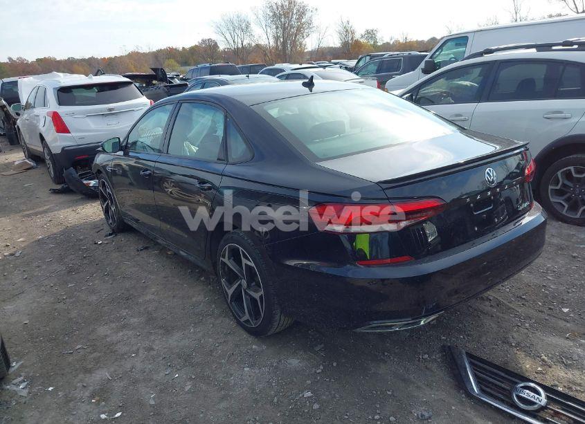 Photo 3 of 2021 Volkswagen Passat 2.0T R-LINE (VIN 1VWMA7A34MC011925)