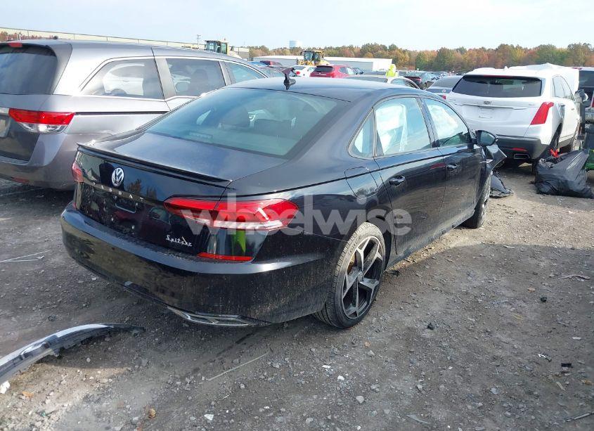 Photo 4 of 2021 Volkswagen Passat 2.0T R-LINE (VIN 1VWMA7A34MC011925)