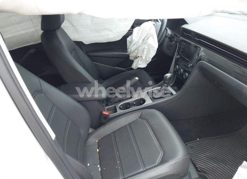 Photo 5 of 2020 Volkswagen Passat 2.0T R-LINE (VIN 1VWMA7A35LC024598)