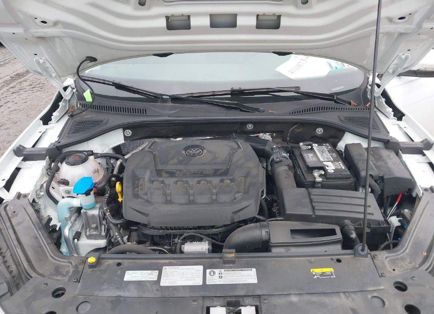 Photo 10 of 2020 Volkswagen Passat 2.0T R-LINE (VIN 1VWMA7A36LC010290)