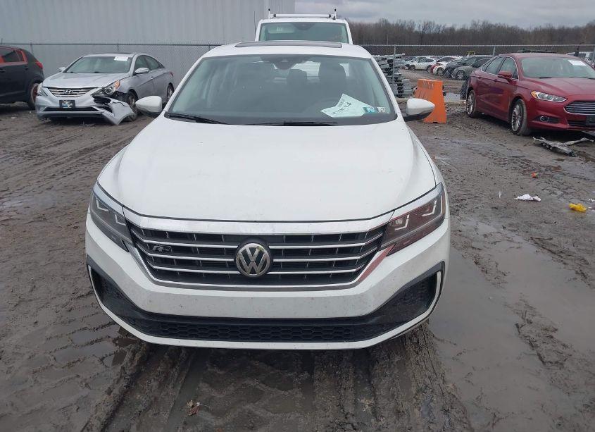 Photo 12 of 2020 Volkswagen Passat 2.0T R-LINE (VIN 1VWMA7A36LC010290)