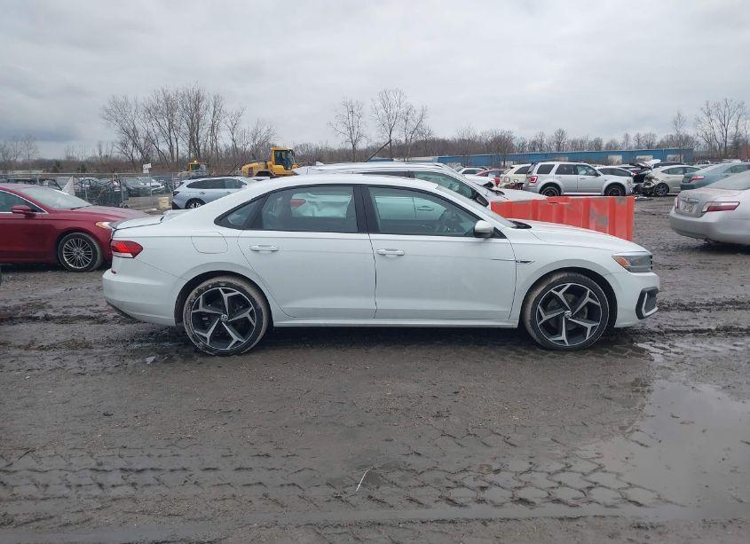 Photo 13 of 2020 Volkswagen Passat 2.0T R-LINE (VIN 1VWMA7A36LC010290)
