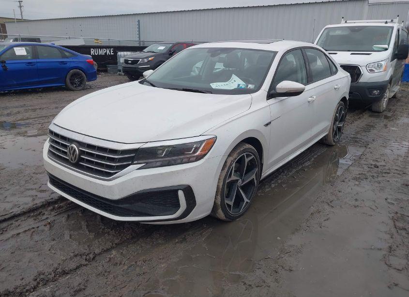 Photo 2 of 2020 Volkswagen Passat 2.0T R-LINE (VIN 1VWMA7A36LC010290)